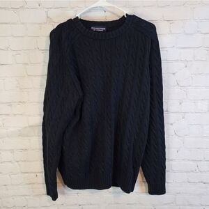 Men's Roundtree & Yorke sweater, size Large